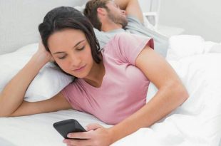 الحياة الزوجية - زوجي لا يجاملني كأصدقاء الفيسبوك!